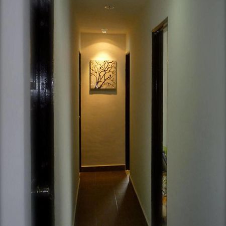 One Motel And Cafe Kuah Exterior foto