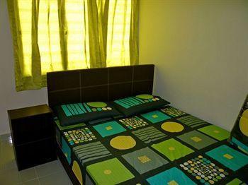 One Motel And Cafe Kuah Exterior foto