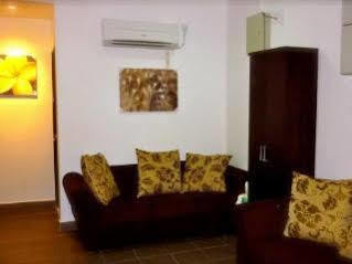 One Motel And Cafe Kuah Exterior foto